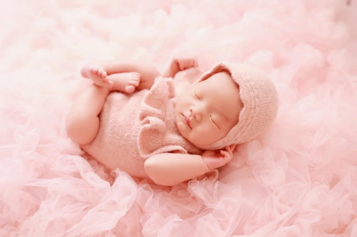 深圳宝宝几个月可以抬头 深圳宝宝几个月可以抬头