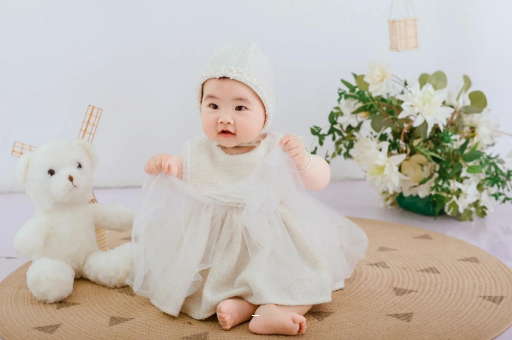 深圳宝宝几个月抬头