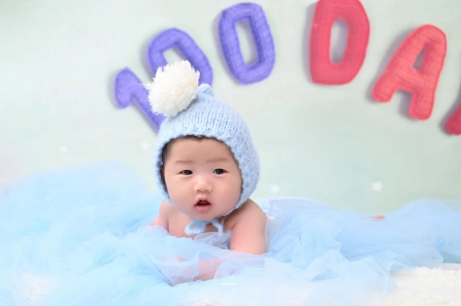 深圳宝宝多久会笑